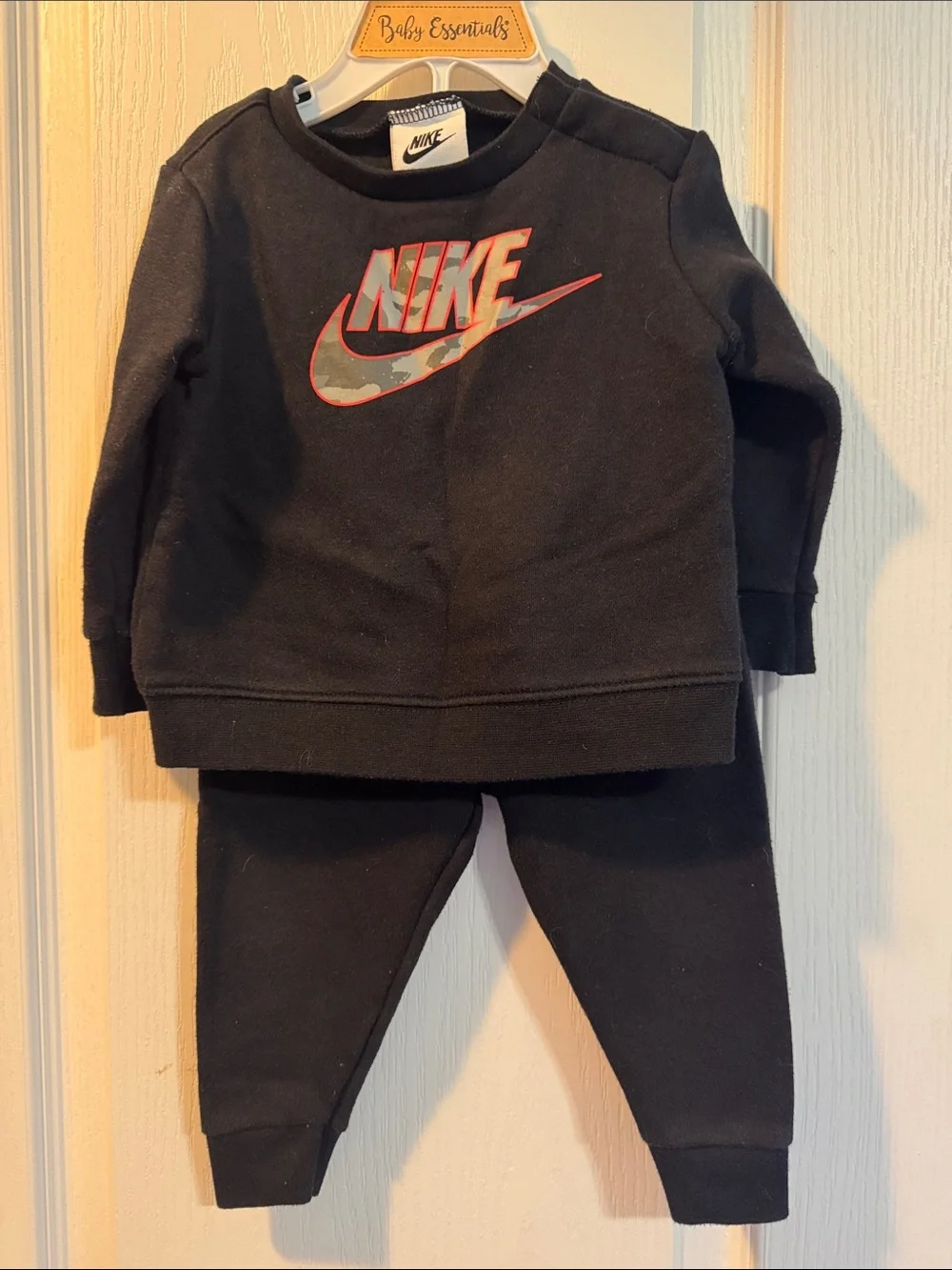 Nike Baby Boys 12M Black Camo Logo Sweatshirt Jogger 2 Piece Set